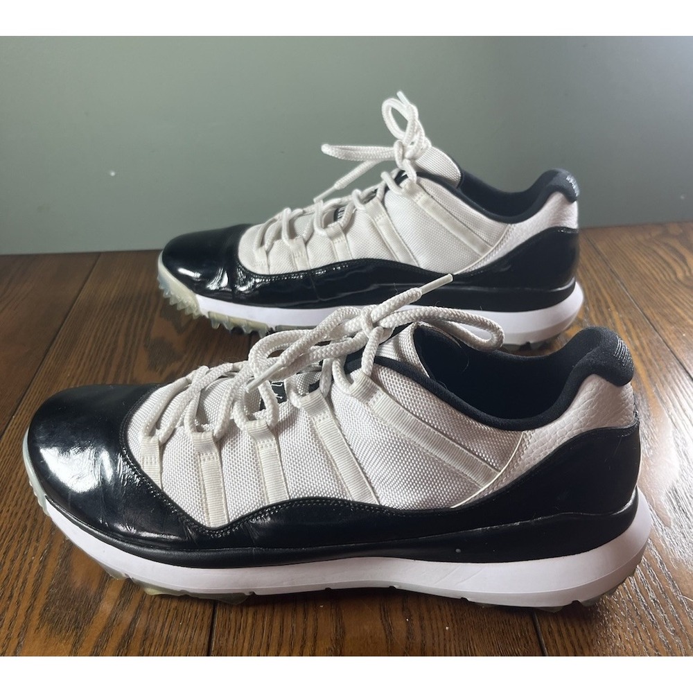 Nike Air Jordan 11 Low Top Spiked Golf Shoes White/Black Men's 15 Promo Sample